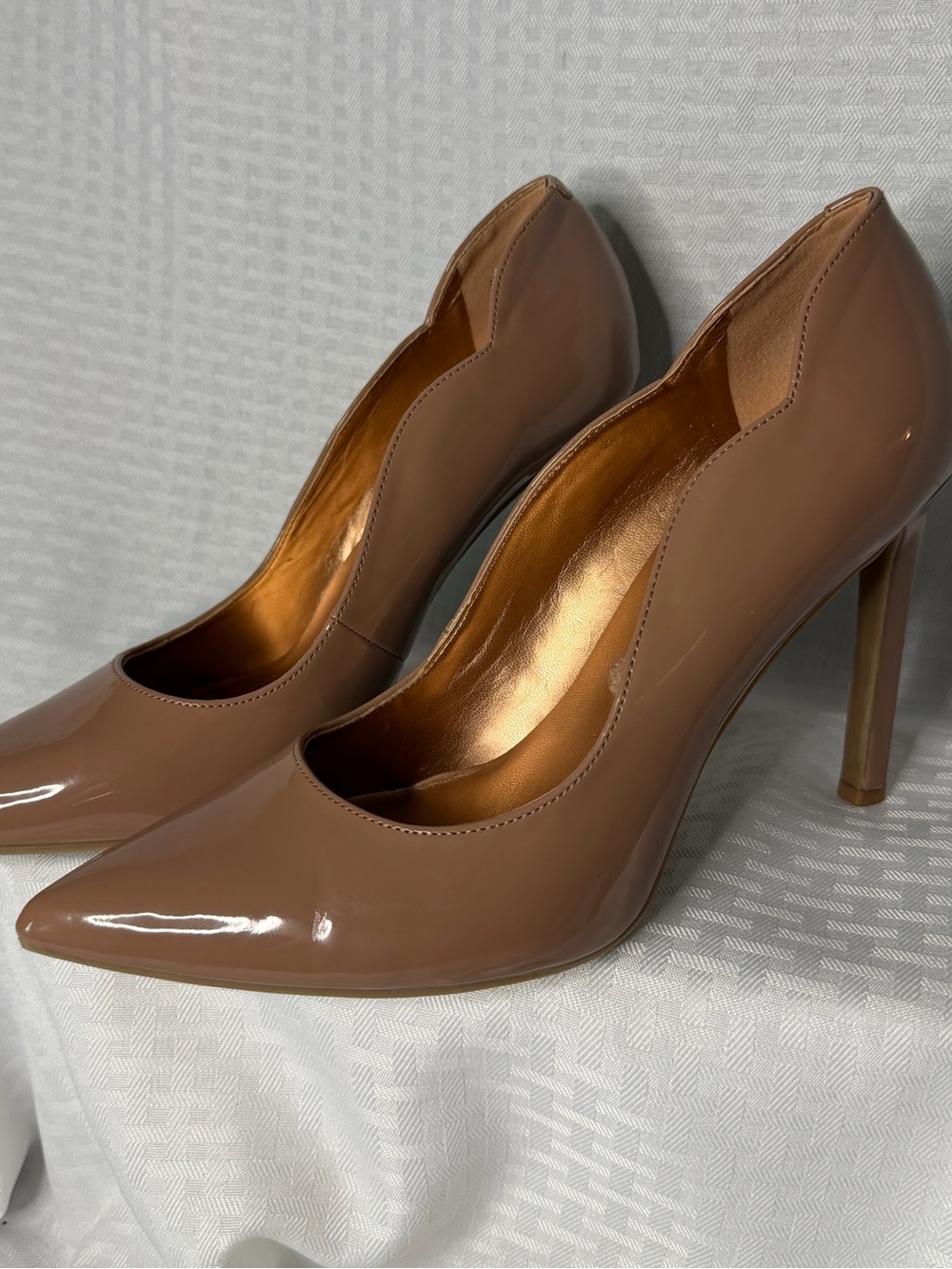 Nine West Classic Patent Pointed-Toe Stiletto Heela in Nude Taupe